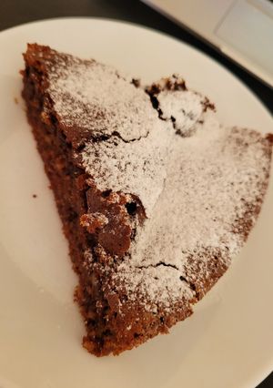 O poză a rețetei Tort cu alune și cappuccino.