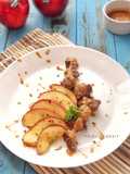 Grilled Apple with Saikoro Beef Steak