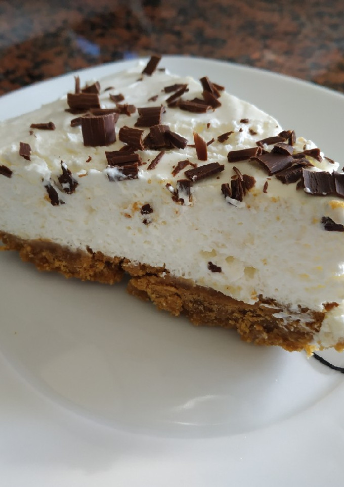 Una foto de Tarta de yogur y nata
