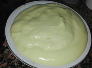 Una foto de Crema pastelera❤ súper fácil😗