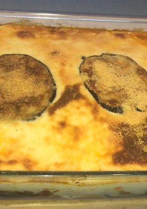 Una foto de Moussaka griega