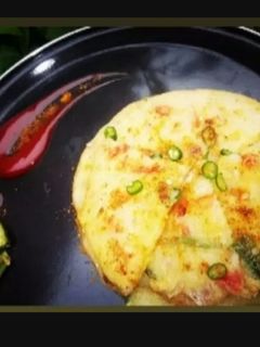 उत्तपम(Uttapam recipe in Hindi) रेसिपी मुख्य फोटो