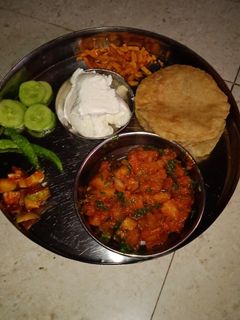 नवरात्रि भोग प्रसाद थाली (navratri bhog prasad thali recipe in Hindi) रेसिपी मुख्य फोटो