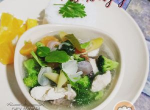 Gambar Tom Yam Putih Ayam Versi Baby 1y+