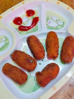 கிரிஸ்பி‌ பிரைட்‌ பொட்டேடோ பைட்ஸ் (crispy fried potato bites recipe in tamil) செய்முறை முக்கிய புகைப்படம்