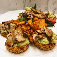 Una foto de Almuerzo saludable: canastas de plátano veganas 🙌🏾✨