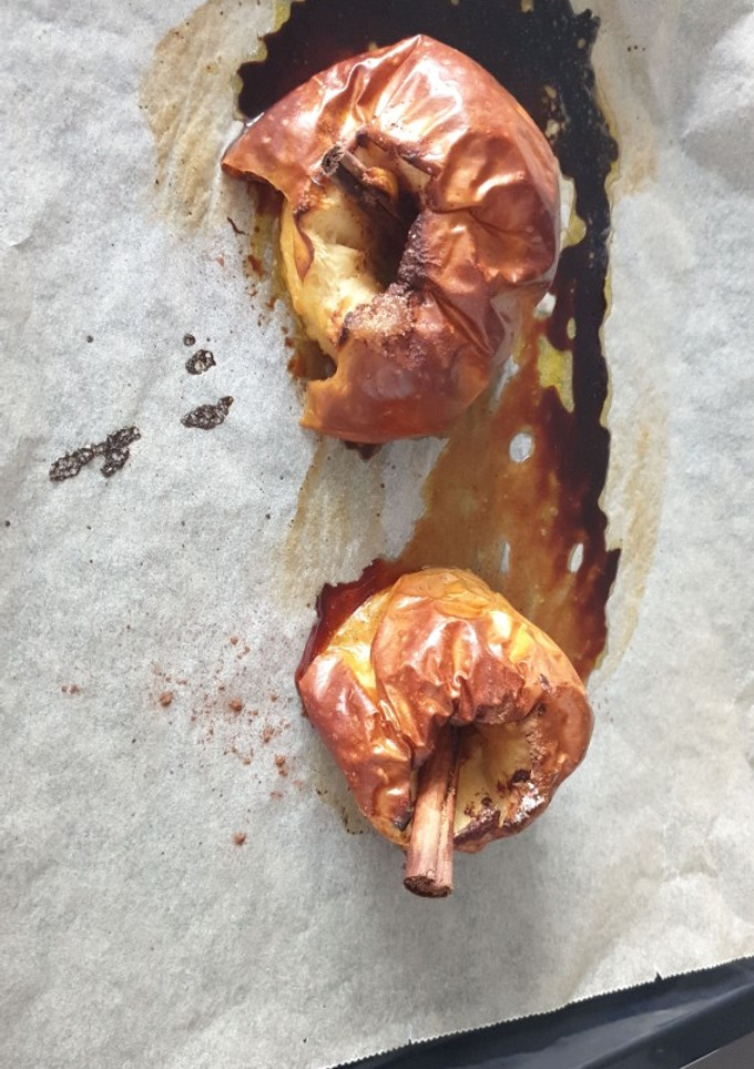 Una foto de Manzana asada
