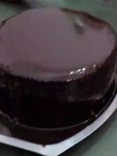 Una foto de Torta helada tipo bomba