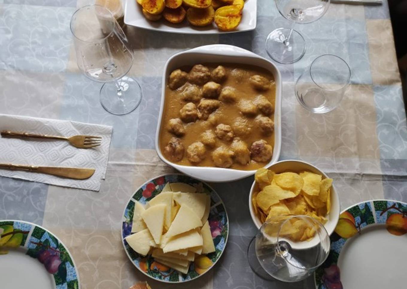 Albóndigas en salsa de cebolla