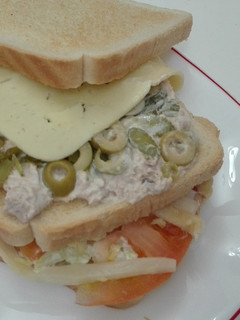 Una foto de Sándwich o sangui vegetal con queso