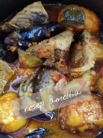 Langkah Gampang Menyiapkan Resep Balado terong tongkol telor yang Menggugah Selera Anti Ribet, Mantap Sekali