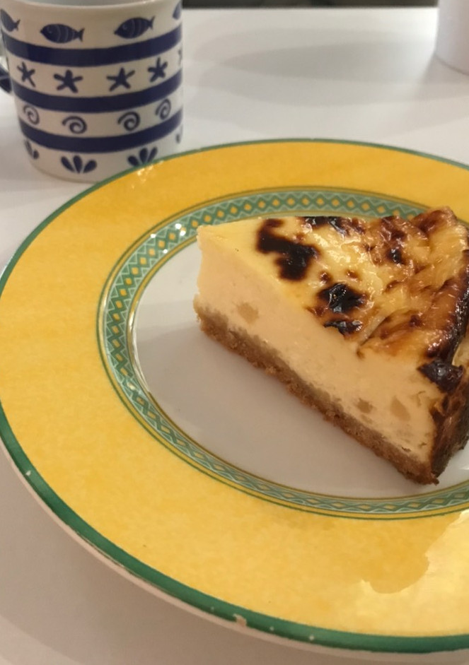 Una foto de Tarta de queso y galleta