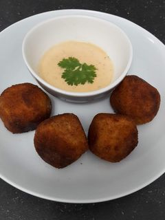 Cheese Ball রেসিপির প্রধান ছবি