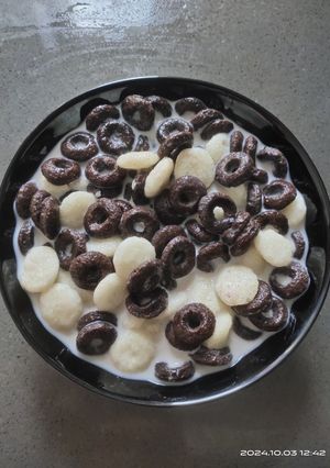 A picture of Oreo Flakes.