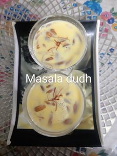 मसाला दूध स्पेशल (Masala Doodh special recipe in Hindi) रेसिपी मुख्य फोटो