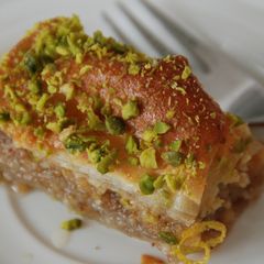A picture of Baklava.