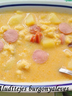Aludttejes burgonyaleves 🥔 🥣 recept fotója
