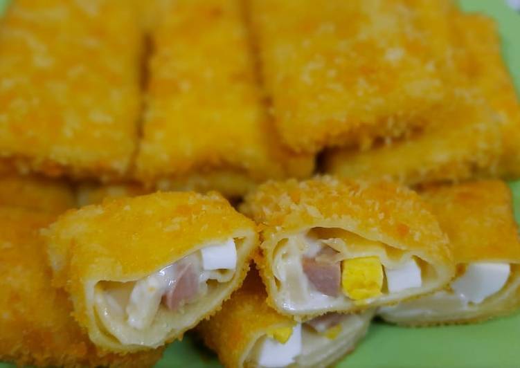 Risoles mayo, sosis, keju, telur