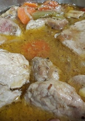 Una foto de Solomillo en salsa harissa con verduras