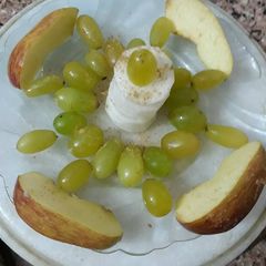 Fruit Chat With Grapes A picture of Fruit Chat With Grapes.