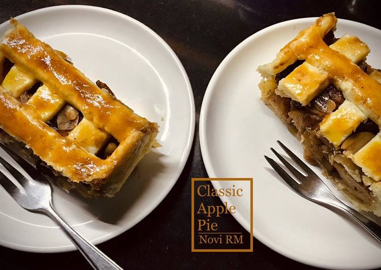Classic Apple Pie - first trial (pakai loyang loaf anti lengket)