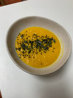 Una foto de Crema de calabaza y zanahoria