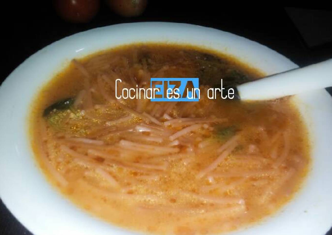 Sopa de fideo con cilantro 🍜