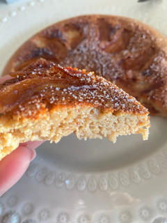Foto de Bolo de maçã na frigideira
