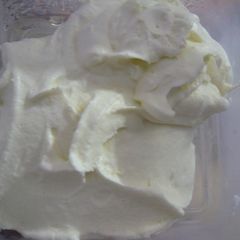 A picture of Whipped Cream Frosting.
