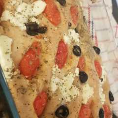 خبز ايطالي🍅 بالزيتون والطماطم-レシピのメイン写真