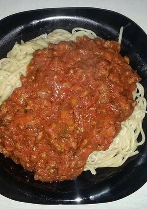 Una foto de Espaguetis con salsa boloñesa