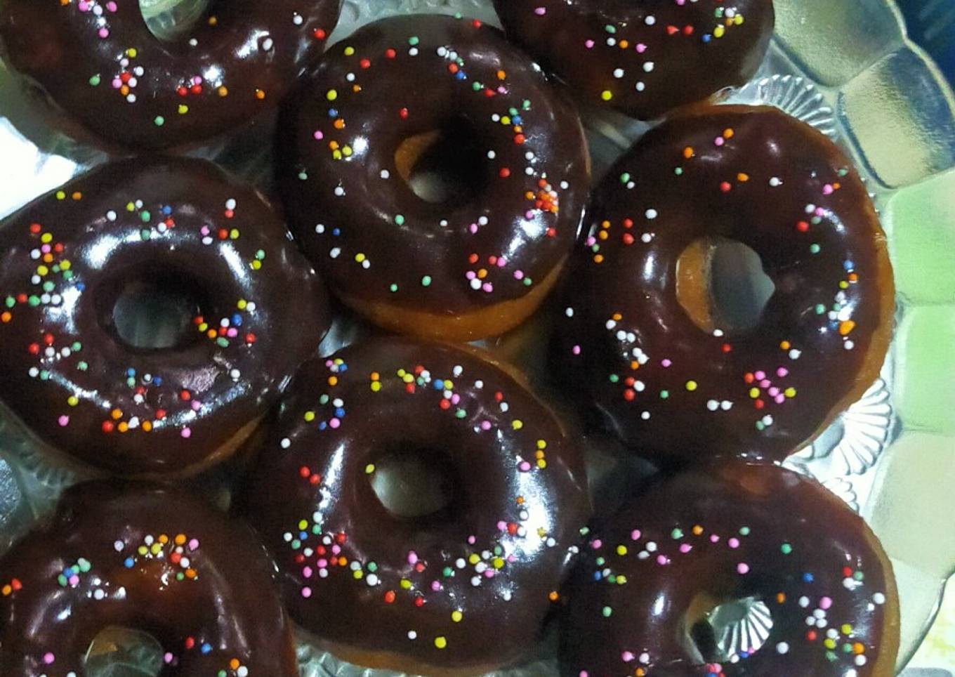 Resep Donat chocholatos coklat empuk tahan lama yang Lezat Sekali