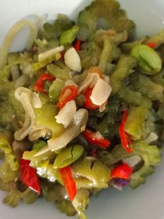 Foto resep Oseng Pare Petai