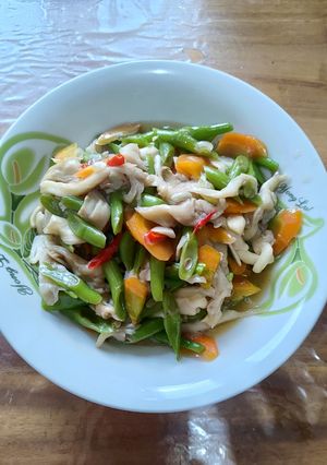 Foto resep Tumis jamur tiram, buncis, wortel