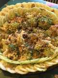 Salade tiède de chou romanesco au concombre et carpaccio de poulpe