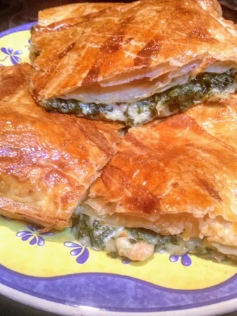 Receta Hojaldre relleno de espinacas y salmón marinado  que Delicioso