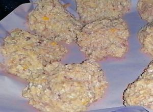 Una foto de Galletas veganas de avena y mandarina (sin harina)
