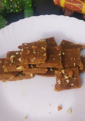 A picture of Gujarat special sweet.