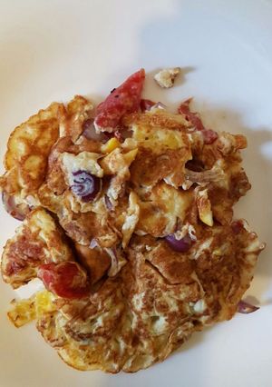 A picture of Fried egg omellette.
