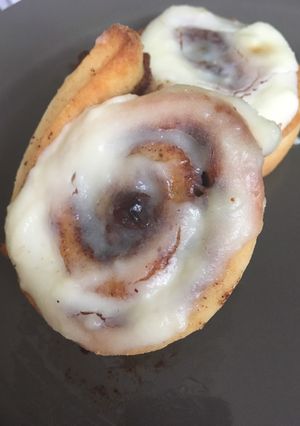 Gluténmentes fahéjas csiga tejfölös szósszal recept fotója