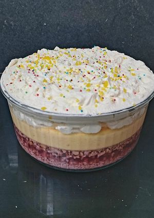 A picture of My Cherry flavoured flavoured Trifle with Brandy Whipped Cream🎅.