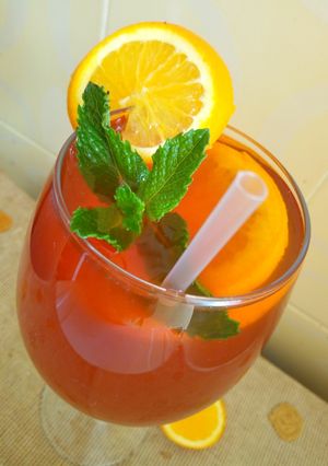 A picture of Orange Mint Iced Tea.
