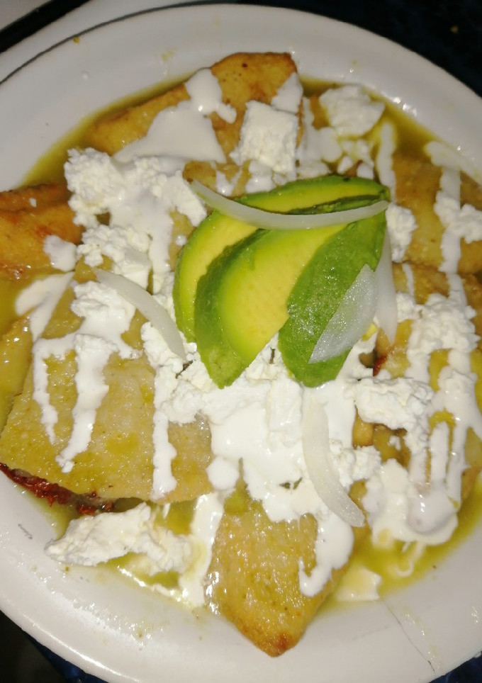 Una foto de Chilaquiles rellenos 🍛