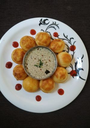 आप्पे (appe recipe in marathi) रेसिपी चे मुख्य फोटो 