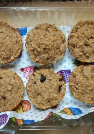 Una foto de Muffins de Avena, Coco, Nueces y Pasas de uva