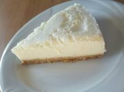 Una foto de mousse de limón sin leche condensada