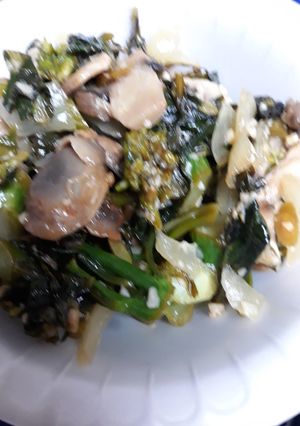 A picture of Gai-lon Chinese Broccoli.