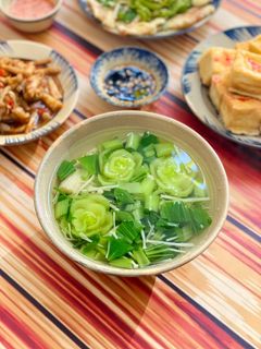 Hình của món Canh Cải Thìa Nấm Kim Châm.