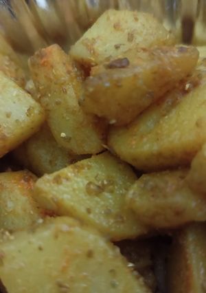 A picture of Masaledar aloo.