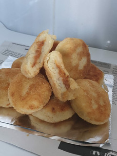 Una foto de Aperitivo navideño de patatas con queso
